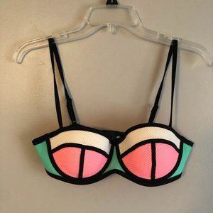 Triangl Swimsuit Colorblock Bikini Top Never Worn